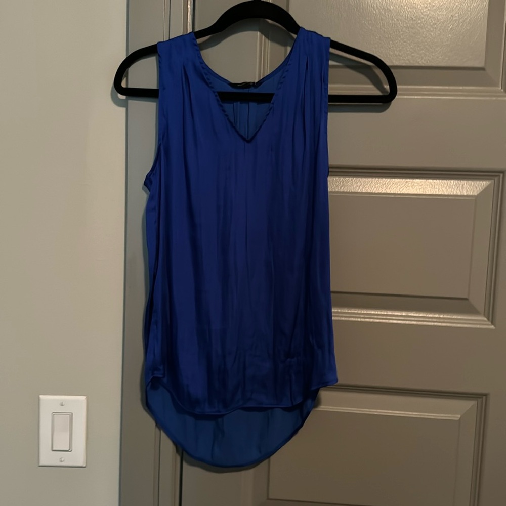 Banana Republic blue silky blouse